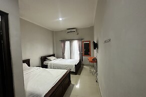 Hotel Warta Dua