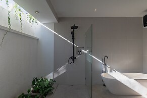 Nakuh Studio Villa