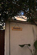 Villa Prasuci