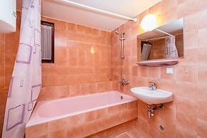 Apartment Ljubica With Nice Garden 2