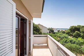 Apartment Ljubica With Nice Garden 3