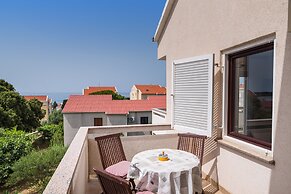 Apartment Ljubica With Nice Garden 3