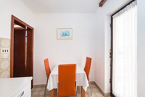 Apartment Ljubica With Nice Garden 3