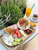 Num Suites & Lofts Athens