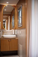 Num Suites & Lofts Athens