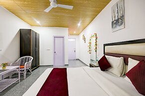 Hotel Shiva Lake Mussorrie