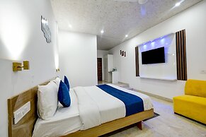 Hotel Shiva Lake Mussorrie