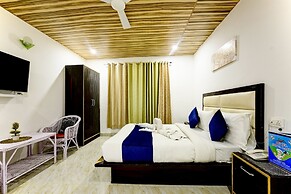 Hotel Shiva Lake Mussorrie