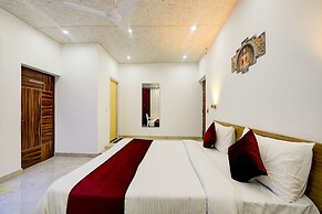 Hotel Shiva Lake Mussorrie