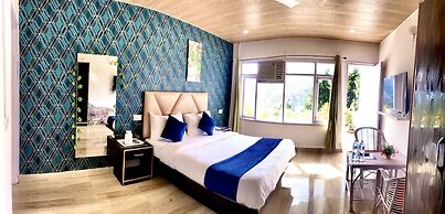 Hotel Shiva Lake Mussorrie