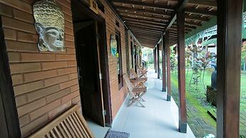 Villa Setumbu by Cocotel