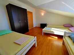 Close to Center Apartment Poly 1 G