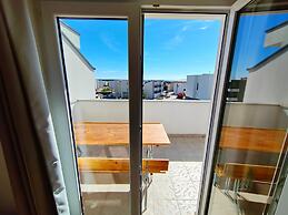 Close to Center Apartment Poly 1 G