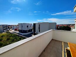 Close to Center Apartment Poly 1 G