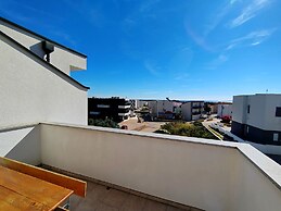 Close to Center Apartment Poly 1 G