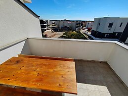 Close to Center Apartment Poly 1 G