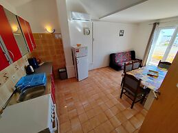 Close to Center Apartment Poly 1 G