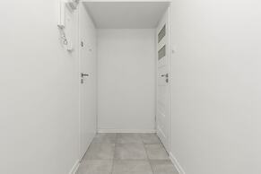 Apartment With 1 Bedroom by Renters