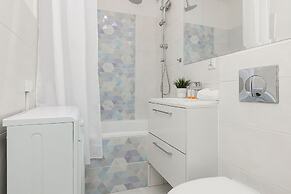 Apartment With 1 Bedroom by Renters