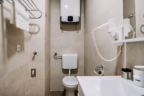 Art Deco Dubrovnik Apartments by DuHomes