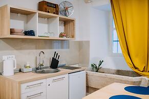 Art Deco Dubrovnik Apartments by DuHomes