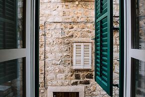 Art Deco Dubrovnik Apartments by DuHomes