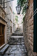 Art Deco Dubrovnik Apartments by DuHomes