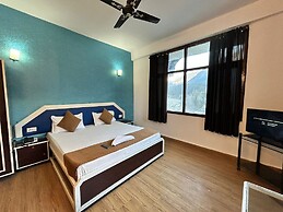 Hotel Manali Palace