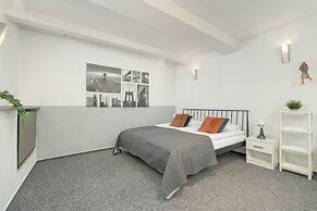 Apartament Przyszłości Kraków by Renters