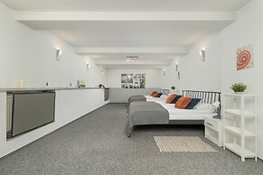 Apartament Przyszłości Kraków by Renters