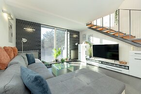 Apartament Przyszłości Kraków by Renters