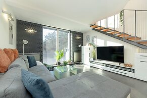 Apartament Przyszłości Kraków by Renters