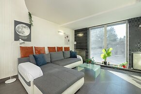 Apartament Przyszłości Kraków by Renters