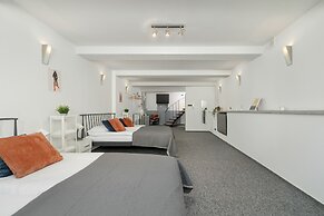 Apartament Przyszłości Kraków by Renters