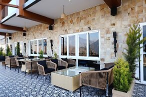 The Voyage by Kaizen, Manali