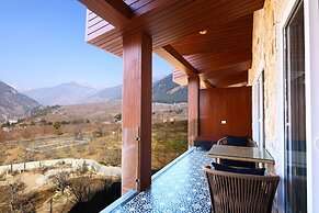 The Voyage by Kaizen, Manali