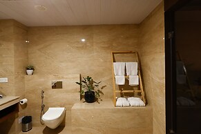 The Voyage by Kaizen, Manali