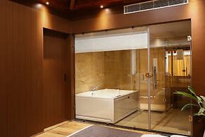 The Voyage by Kaizen, Manali