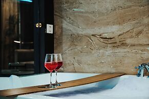 The Voyage by Kaizen, Manali