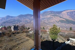 The Voyage by Kaizen, Manali