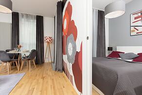 Apartment With Bathub by Renters