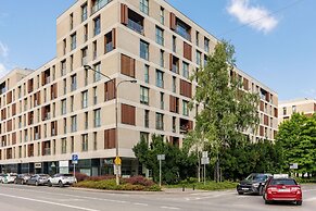 Apartment With Bathub by Renters