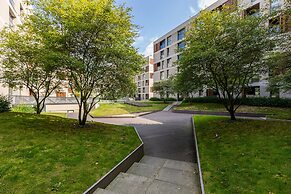 Apartment With Bathub by Renters