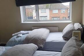 Lovely Contractor/family House London