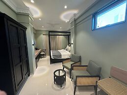 HOTEL MUMBAI HOUSE VALNAI MALAD