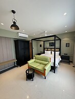 HOTEL MUMBAI HOUSE VALNAI MALAD