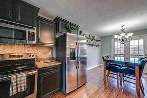 Family-friendly Clarksville Home w/ Fire Pit!