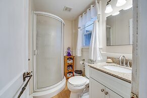 Pet-friendly Franklinville Farmhouse w/ Sunroom!