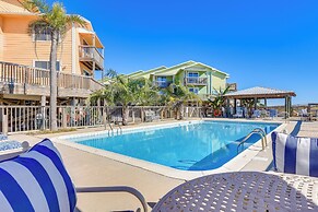 Updated Dauphin Island Condo w/ Pool & Gulf Views!