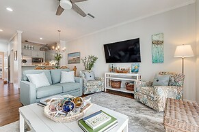Updated Dauphin Island Condo w/ Pool & Gulf Views!